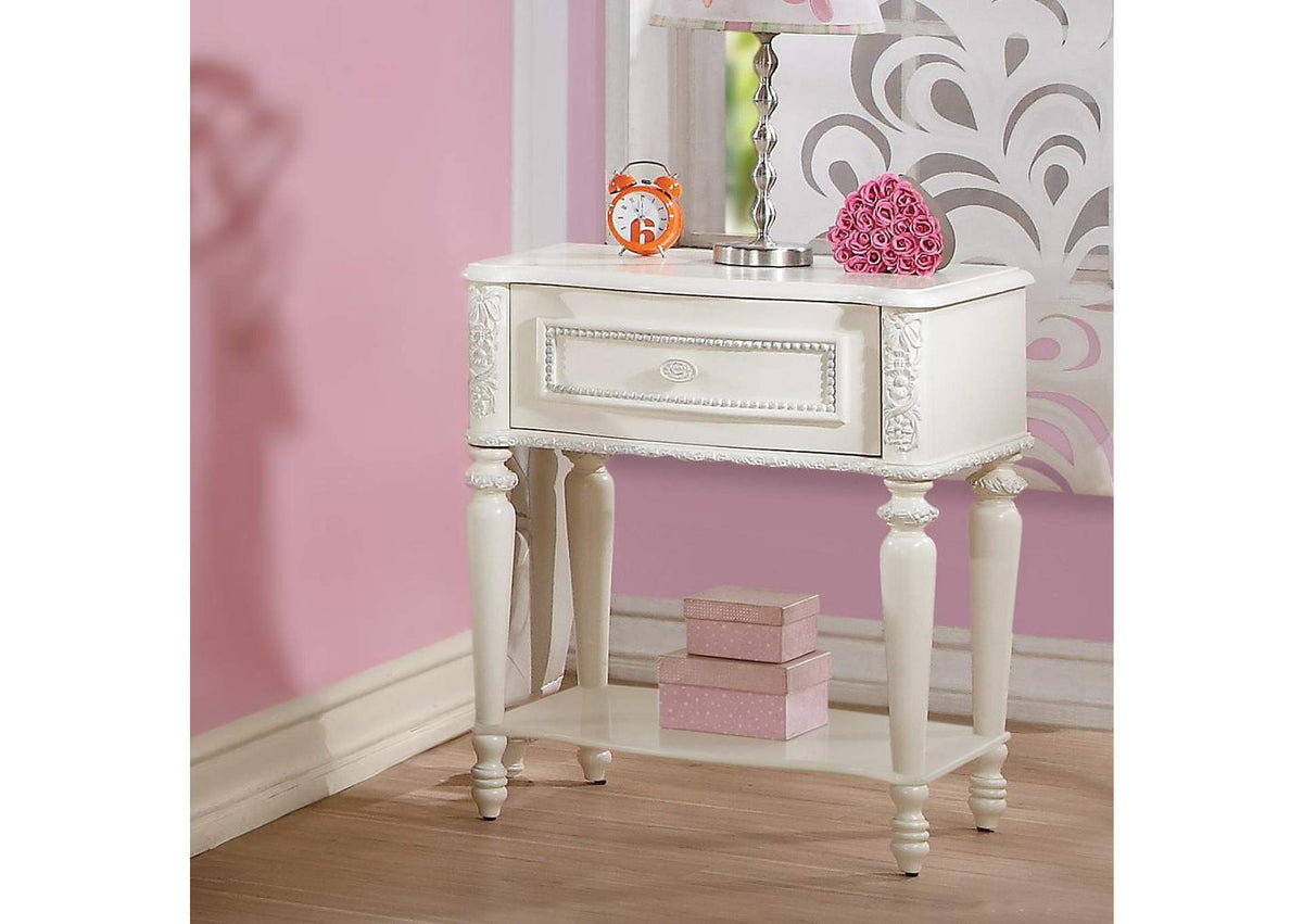 BD02267 Dorothy Nightstand with 1 Drawer
