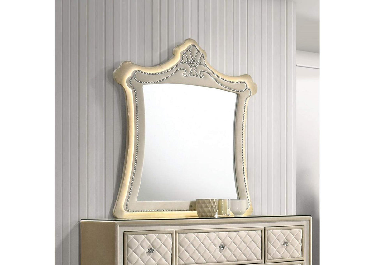 BD02337 Lucienne Mirror with Led