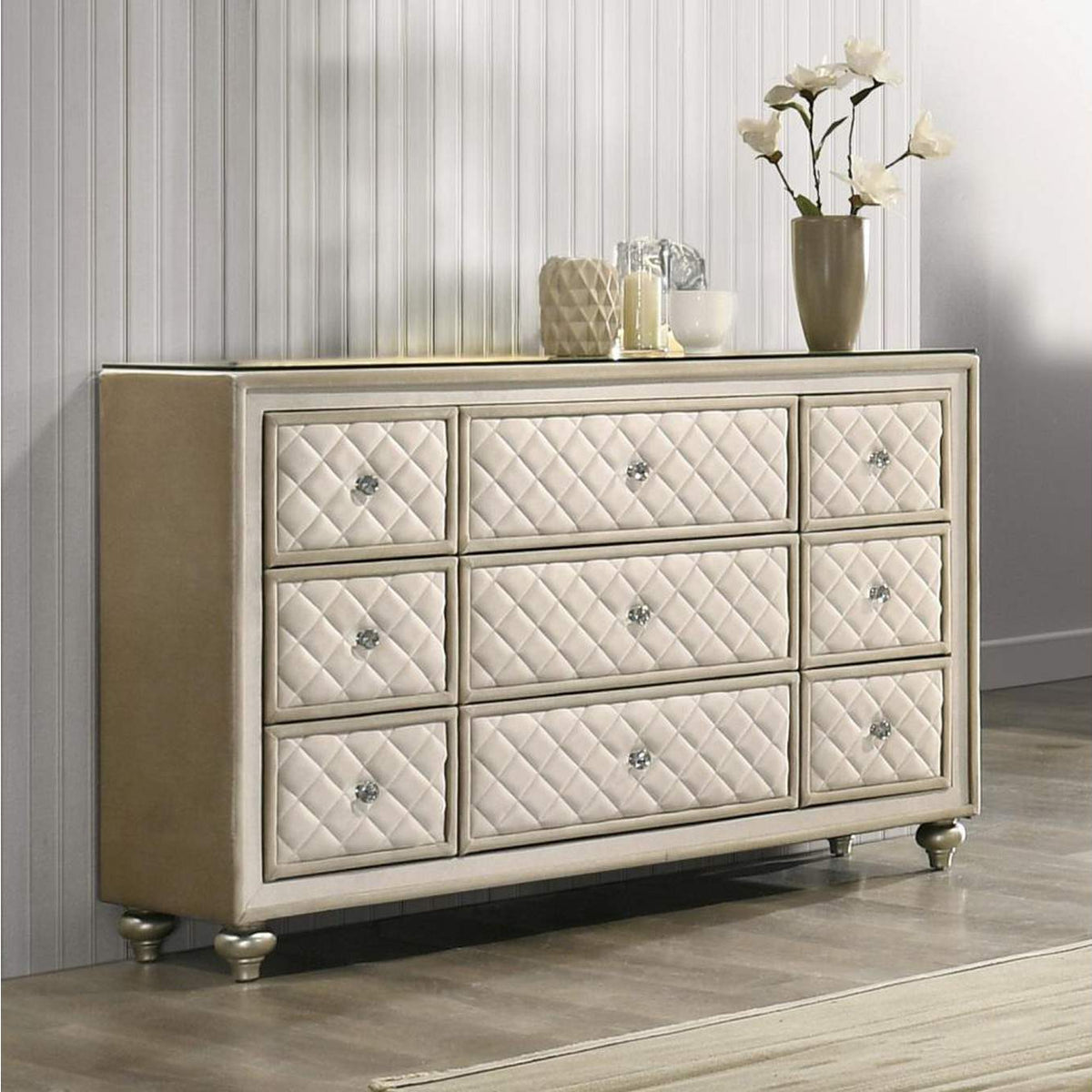 BD02338 Lucienne Dresser