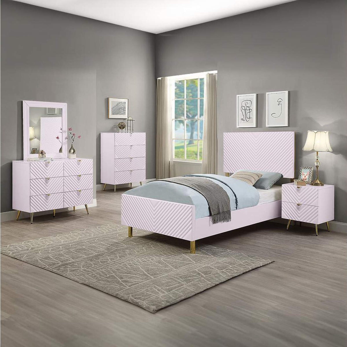BD02664 Gaines Mirror