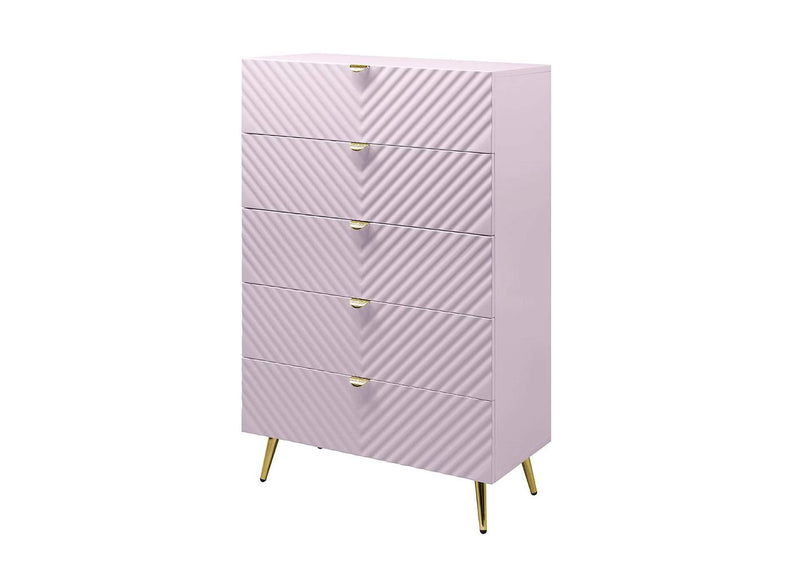 BD02666 Gaines Chest