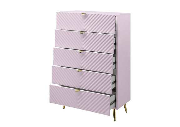 BD02666 Gaines Chest