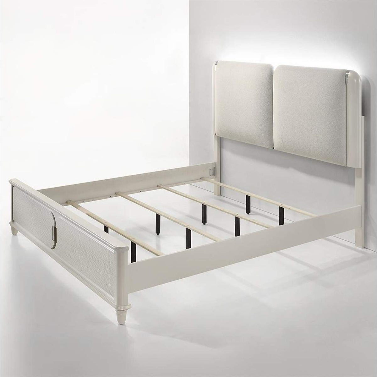 BD03792Q Laveda Queen Bed with Led