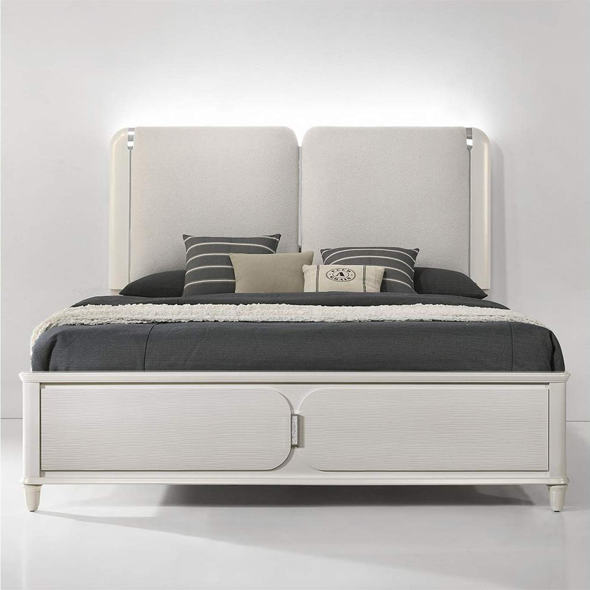BD03792Q Laveda Queen Bed with Led