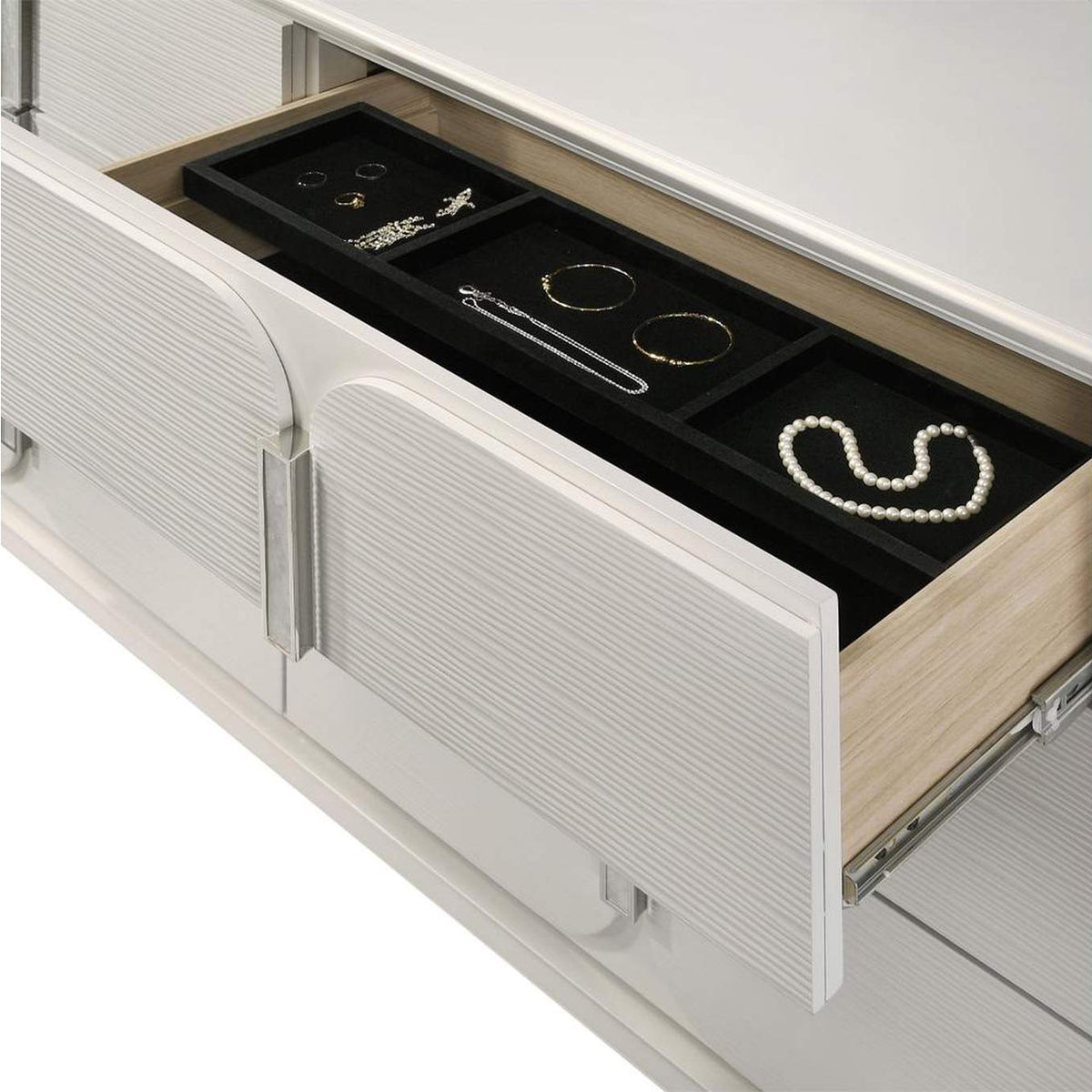 BD03795 Laveda Dresser