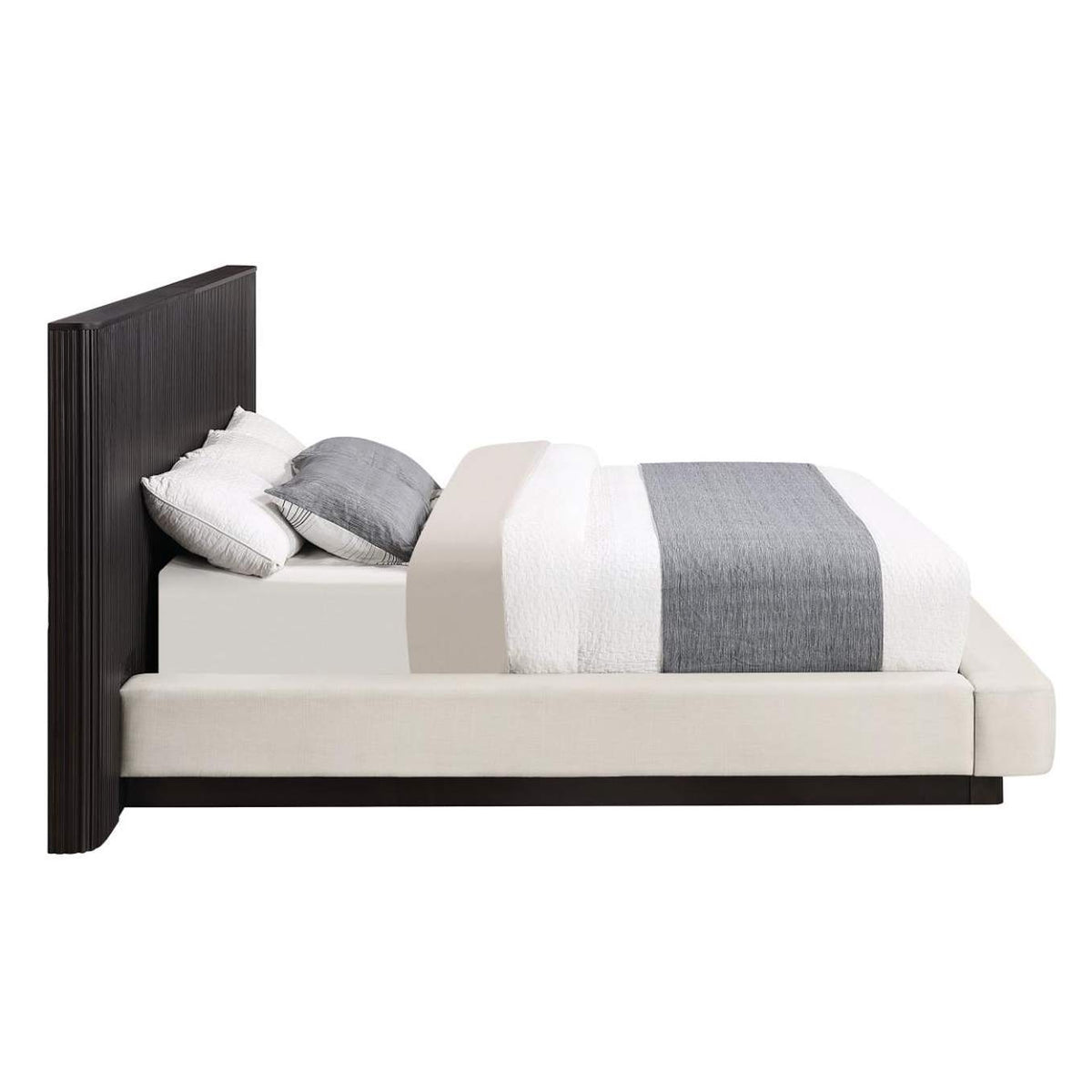 BD04242Q Clayten Queen Bed