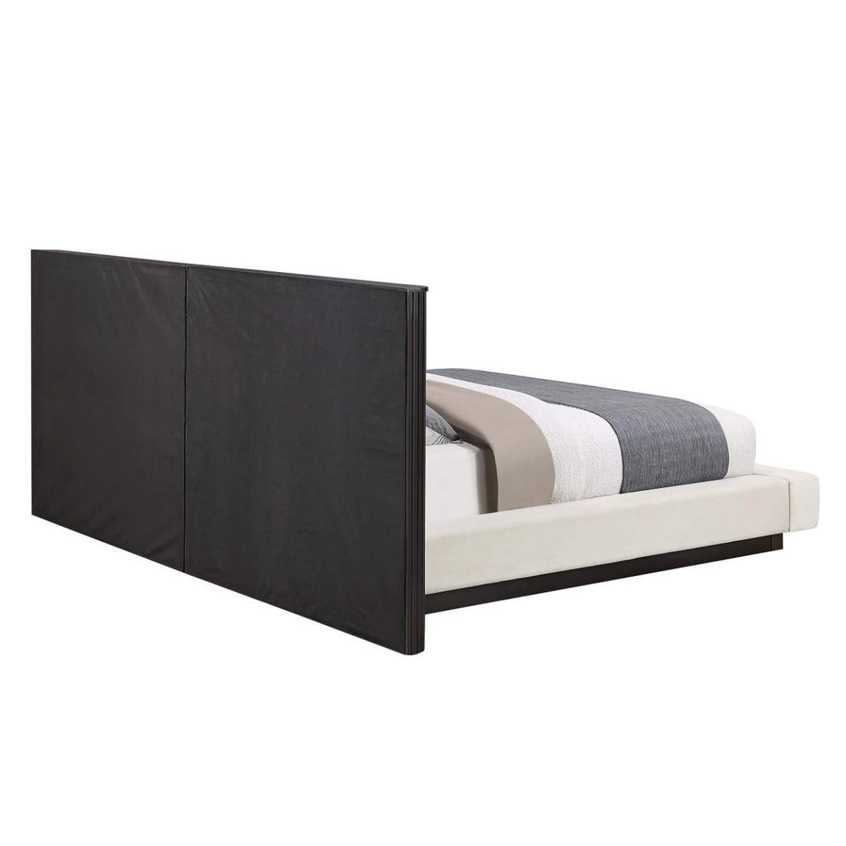 BD04242Q Clayten Queen Bed