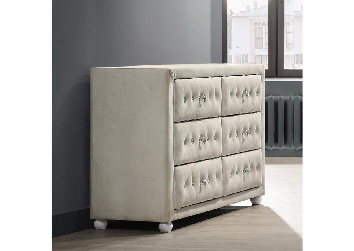 BD04505 Reggie Dresser