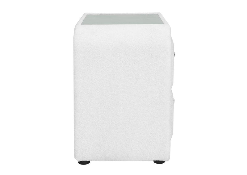 BD04753 Shelyn Nightstand