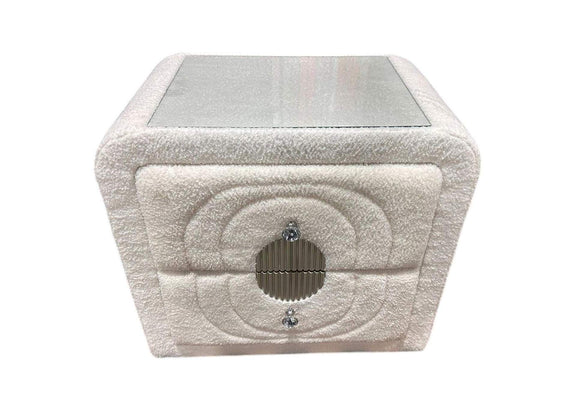 BD04753 Shelyn Nightstand