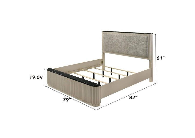 BD04881EK Travonte Eastern King Bed