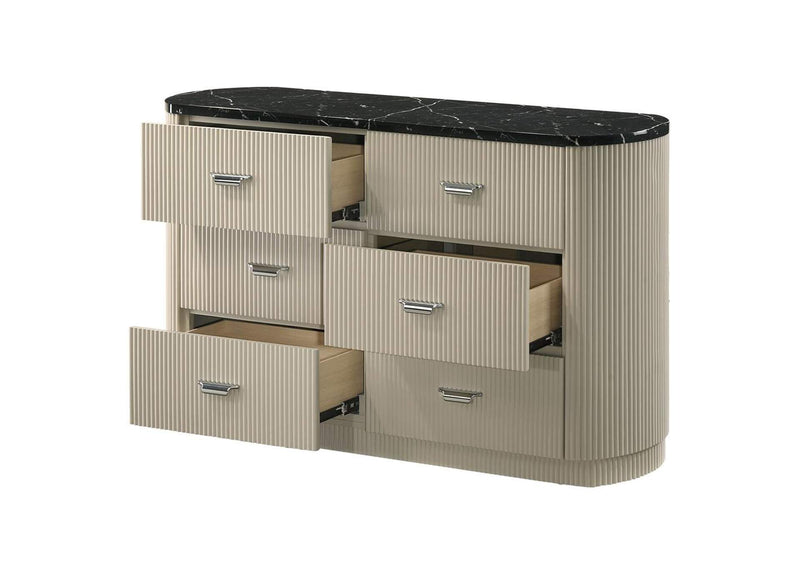 BD04885 Travonte Dresser