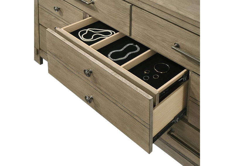 BD05295 Colton Dresser