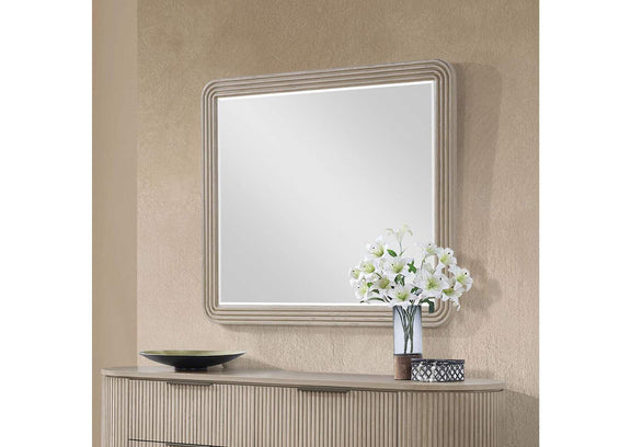 BD05434 Leanna Mirror