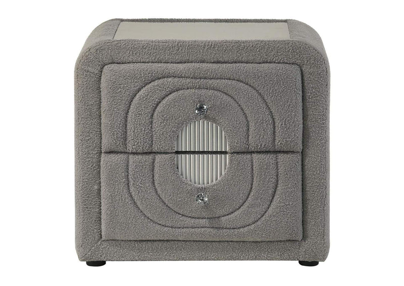 BD05653 Shelyn Nightstand