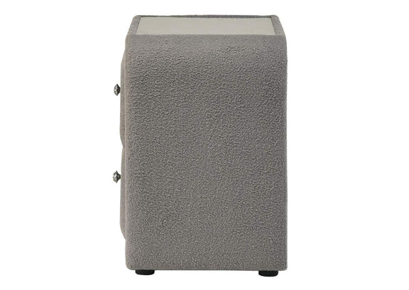 BD05653 Shelyn Nightstand