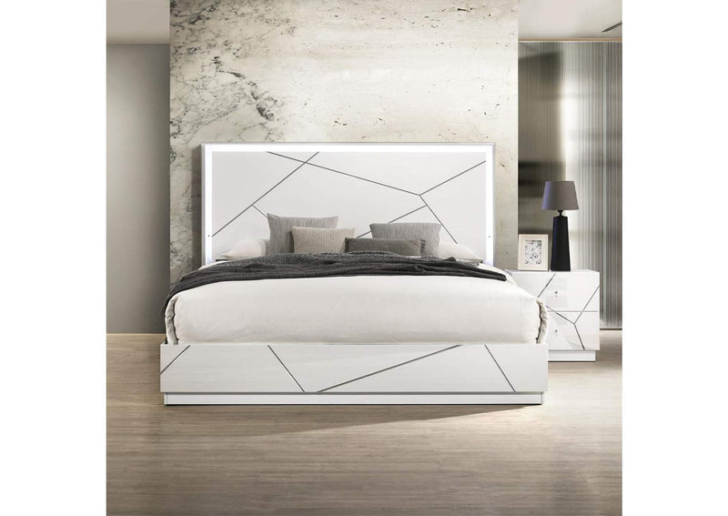 BD05881EK Esther Eastern King Bed with Led