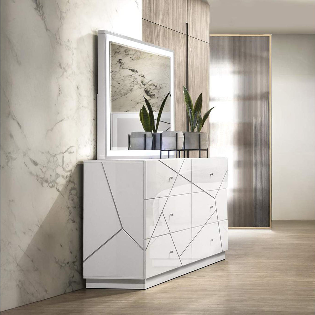 BD05885 Esther Dresser