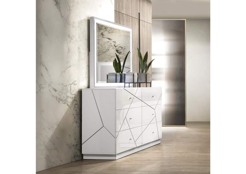 BD05885 Esther Dresser