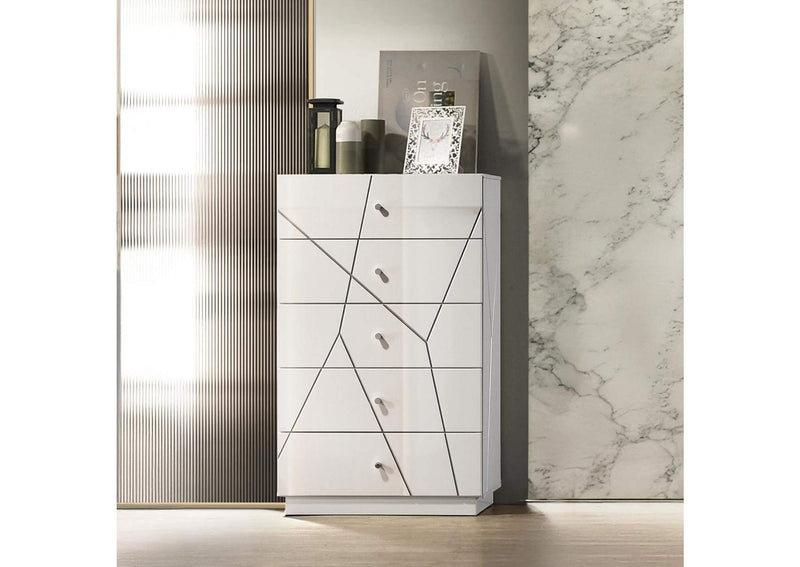 BD05886 Esther Chest