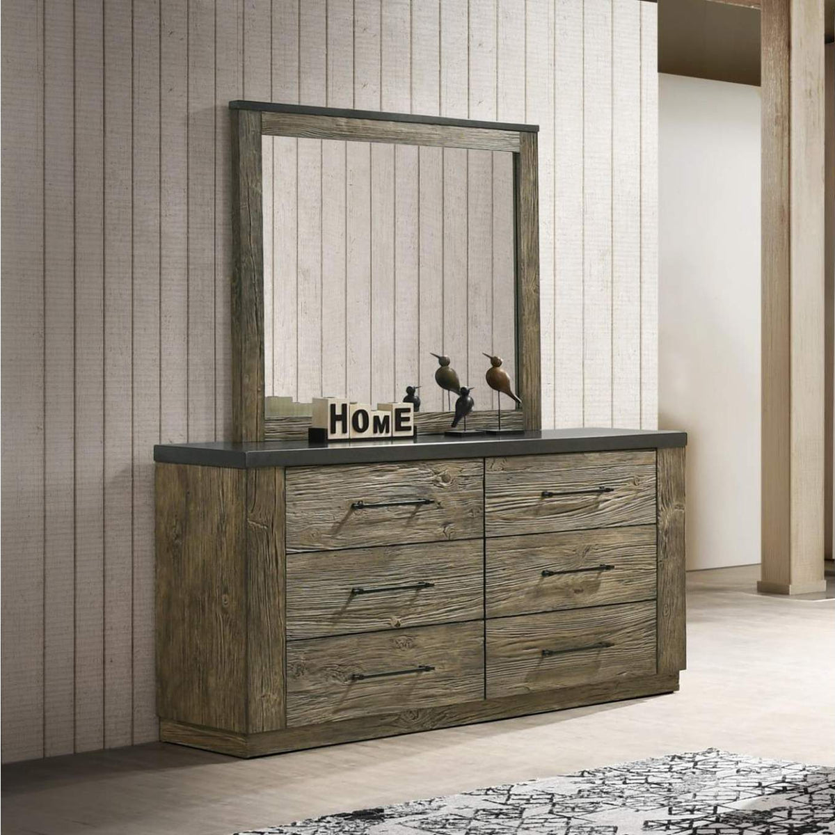 BD06004 Lance Mirror