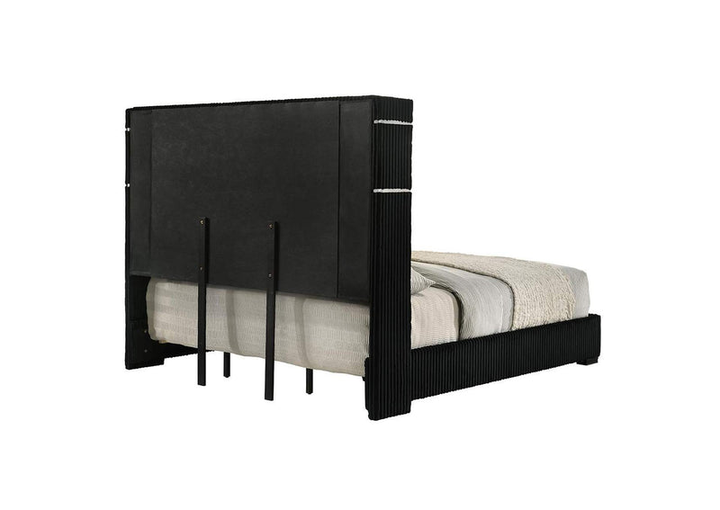 BD06022Q Garner Queen Bed with Fireplace, Led, Reading Light, Speaker, Bluetooth and USB
