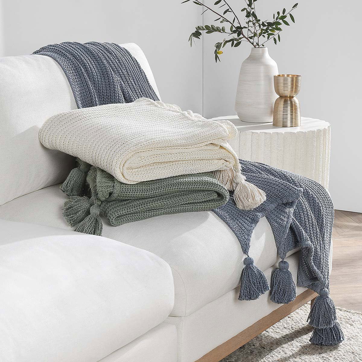 Throws - TC Veda Throw