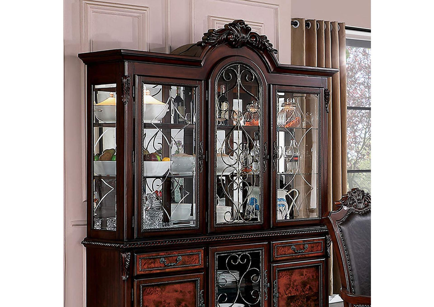 Picardy Hutch & Buffet