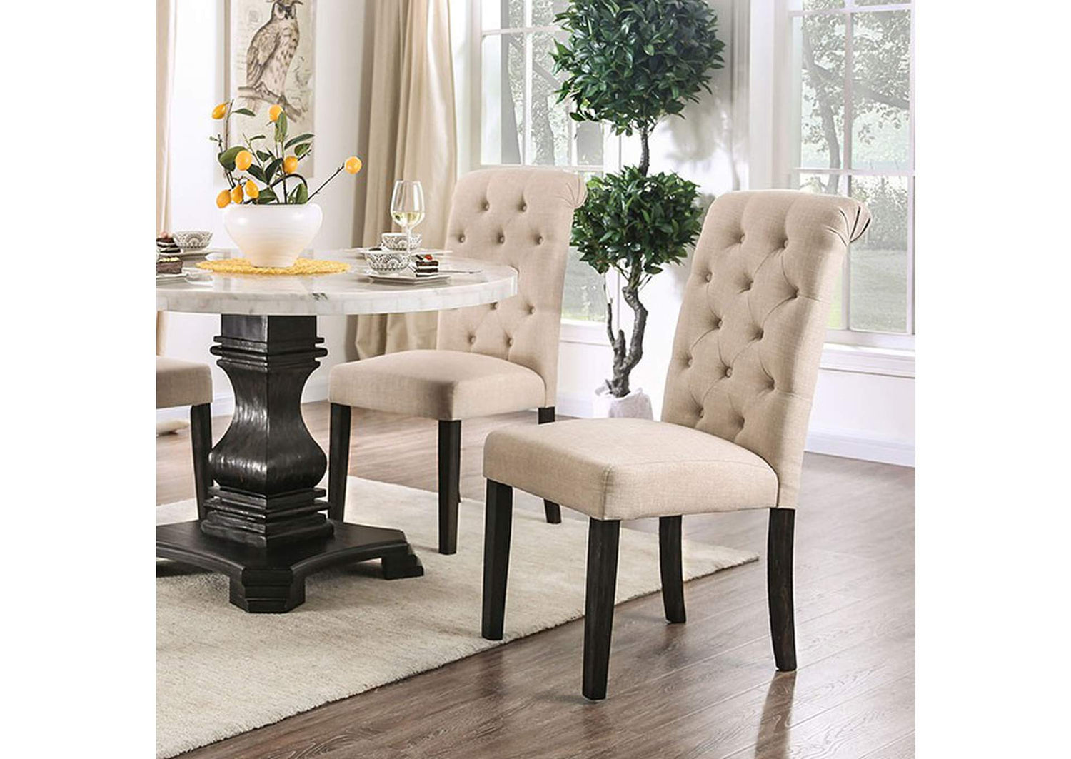 Elfredo Round Table