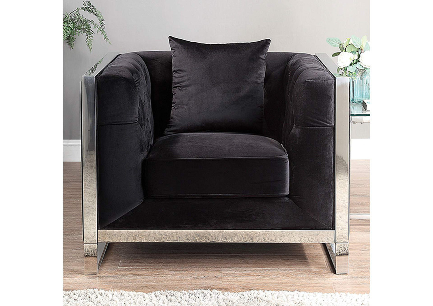 Evadne Chair