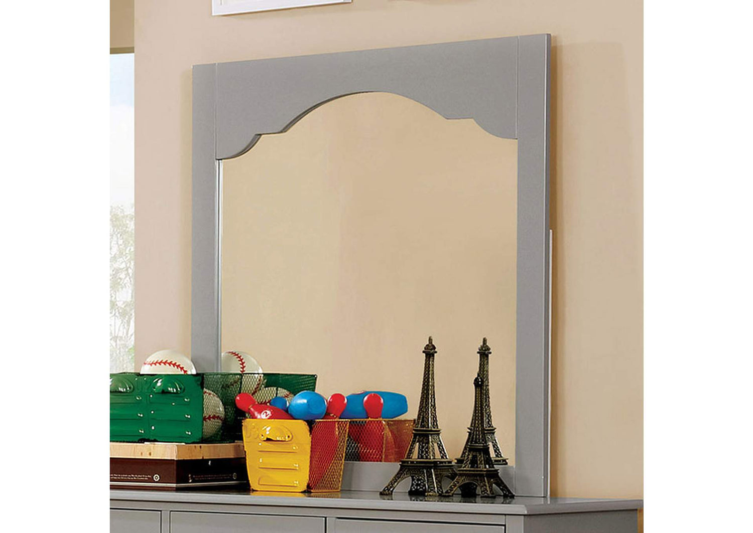 Dani Mirror