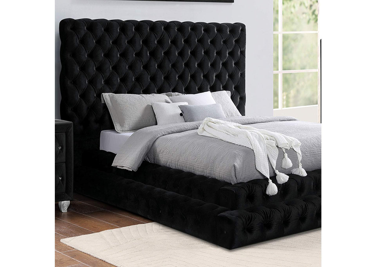Stefania E.King Bed
