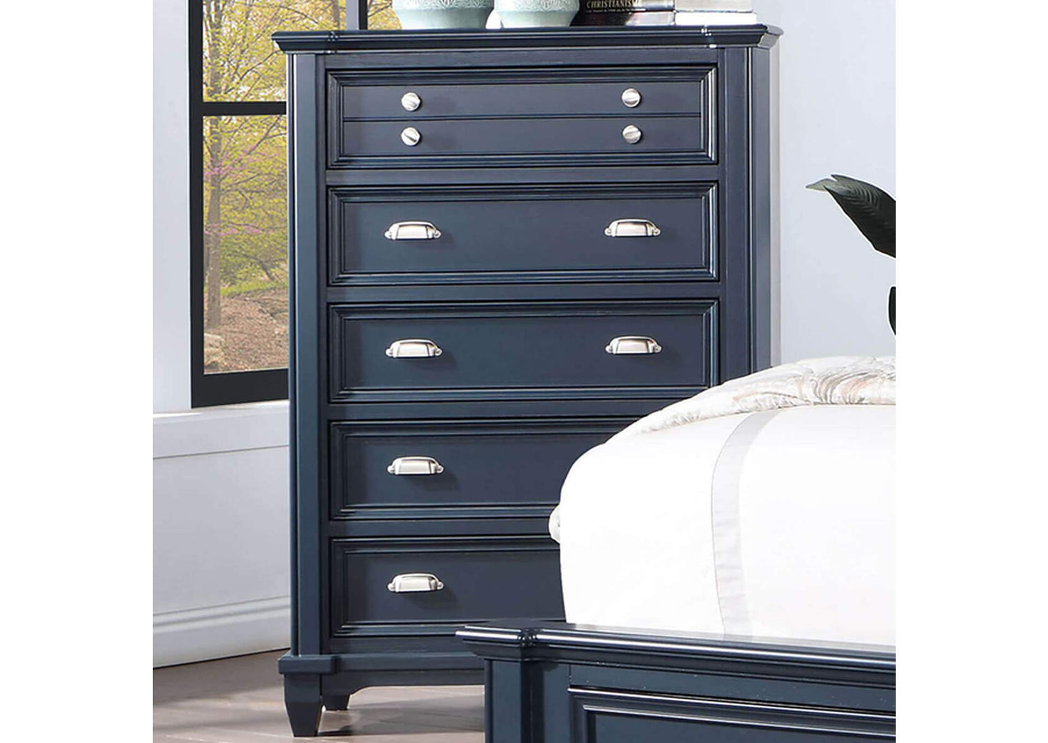 CM7470BL-C Manzanillo Chest
