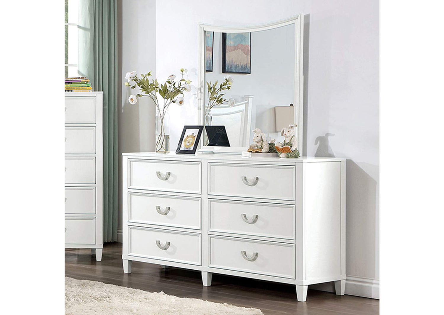 Lycoris Dresser