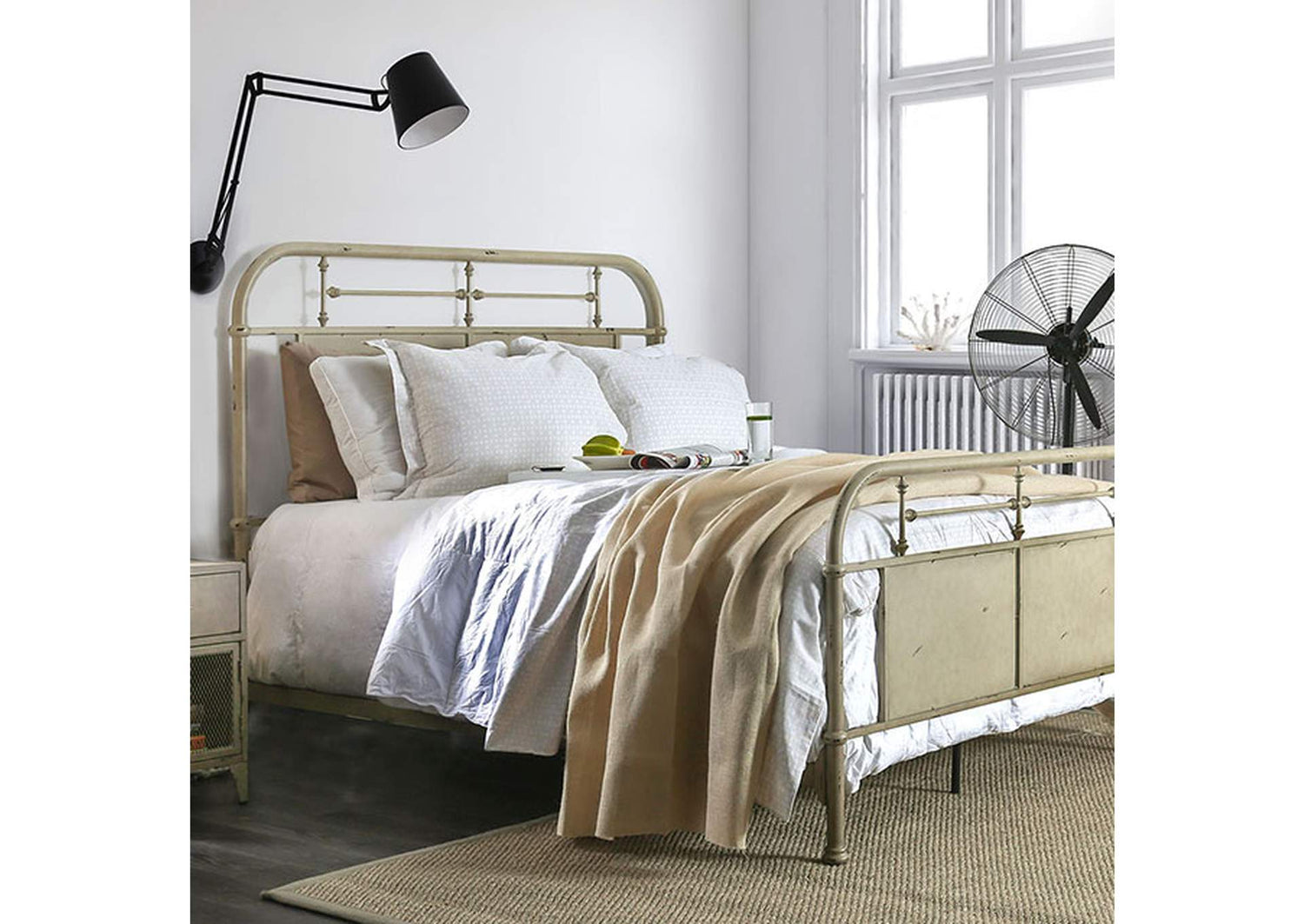 Haldus Bed