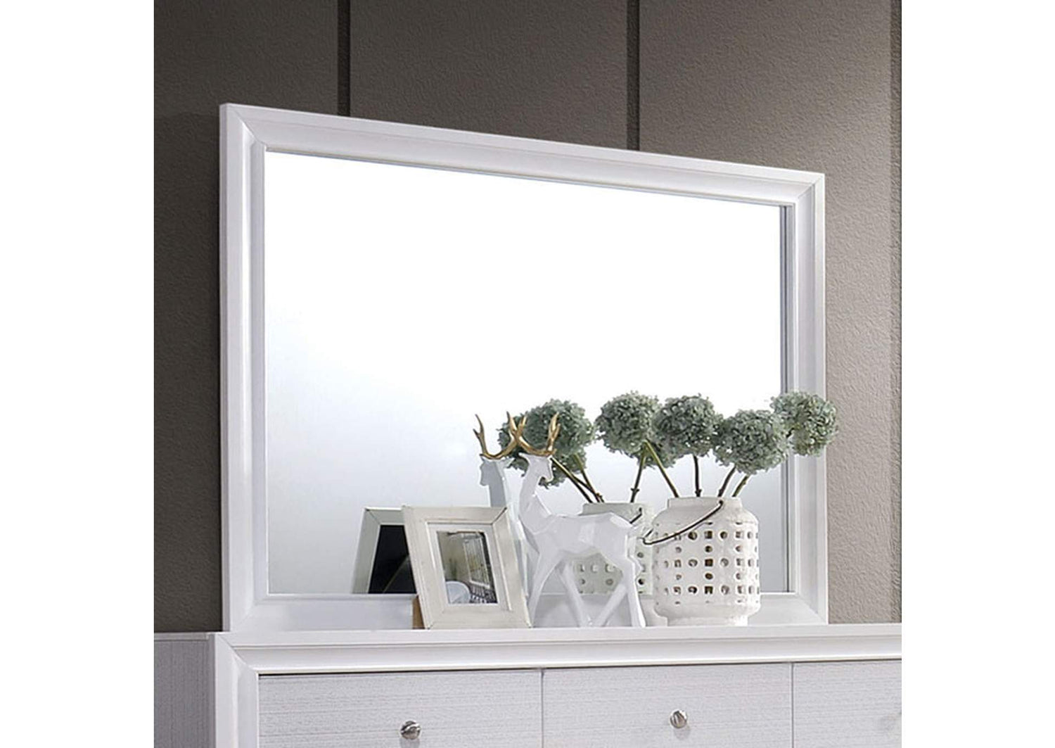 Chrissy Mirror