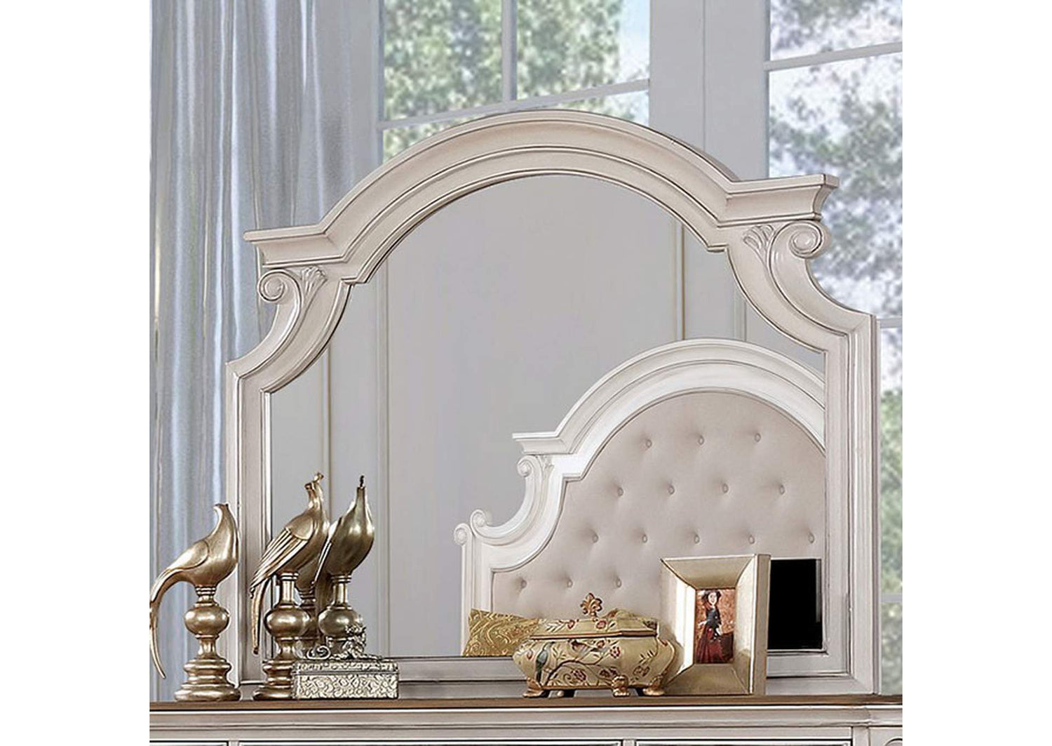 Pembroke Mirror