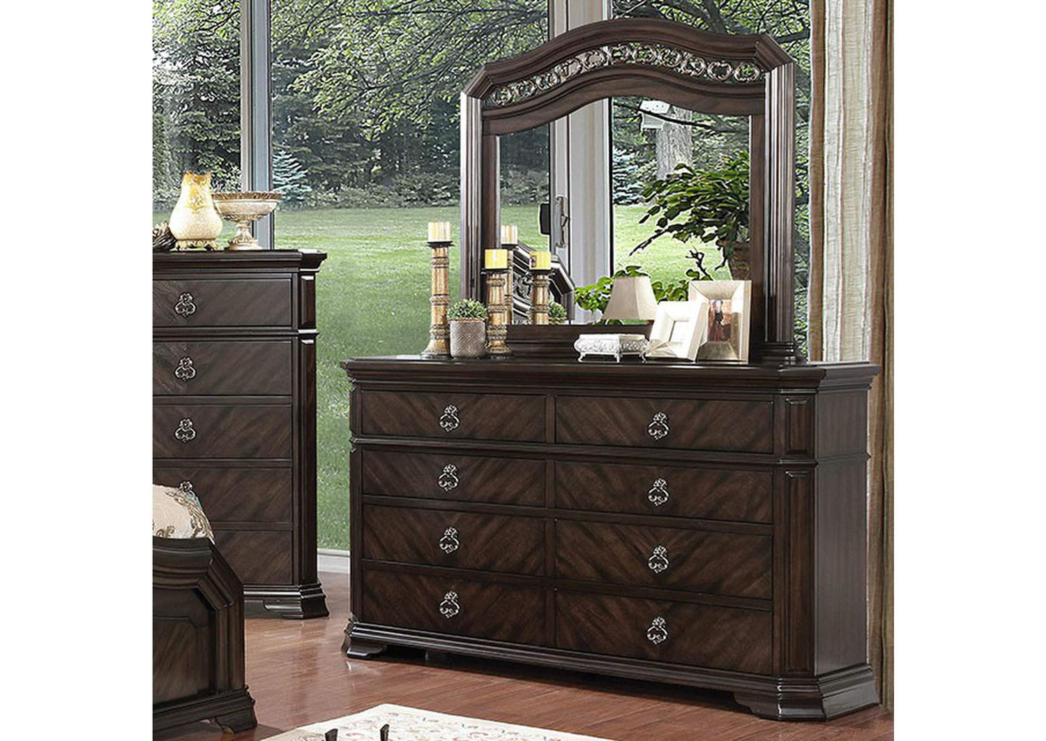 Calliope Dresser