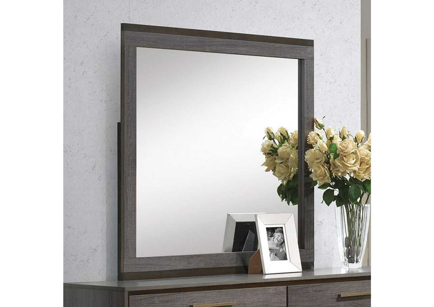 Manvel Mirror