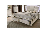 CM7899EK-BED Maddie E.King Bed