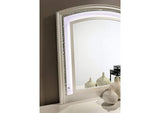 CM7899EK-BED Maddie E.King Bed