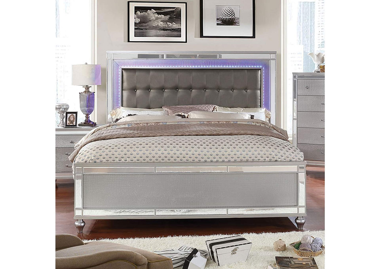 Brachium Queen Bed