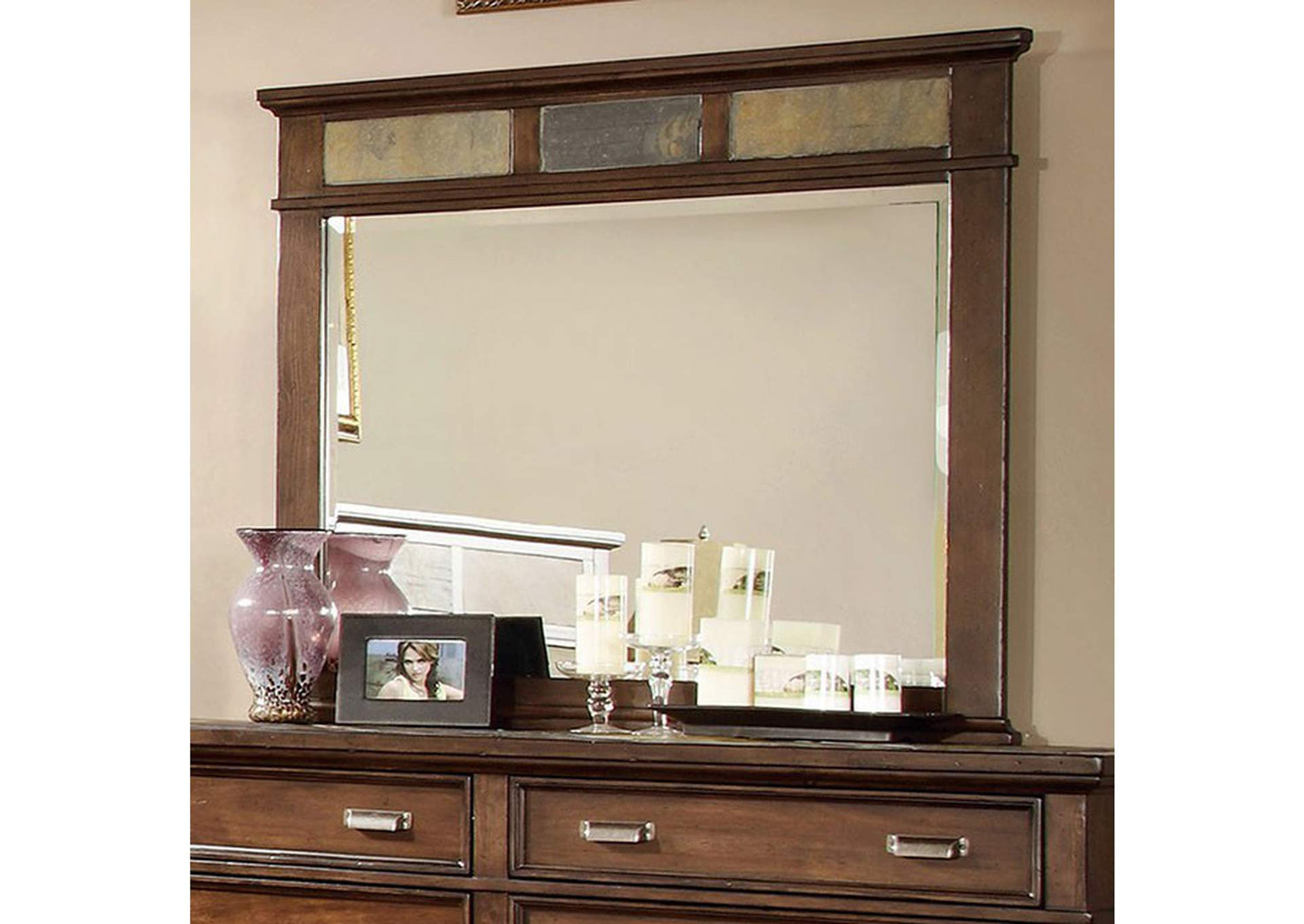 Alcazar Mirror