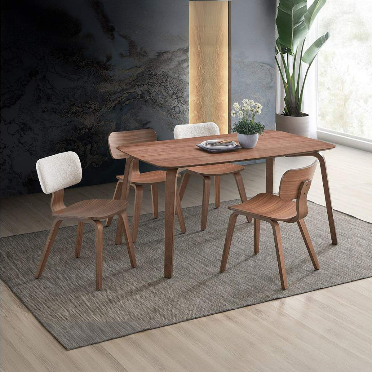 DN02309 Casson Dining Table