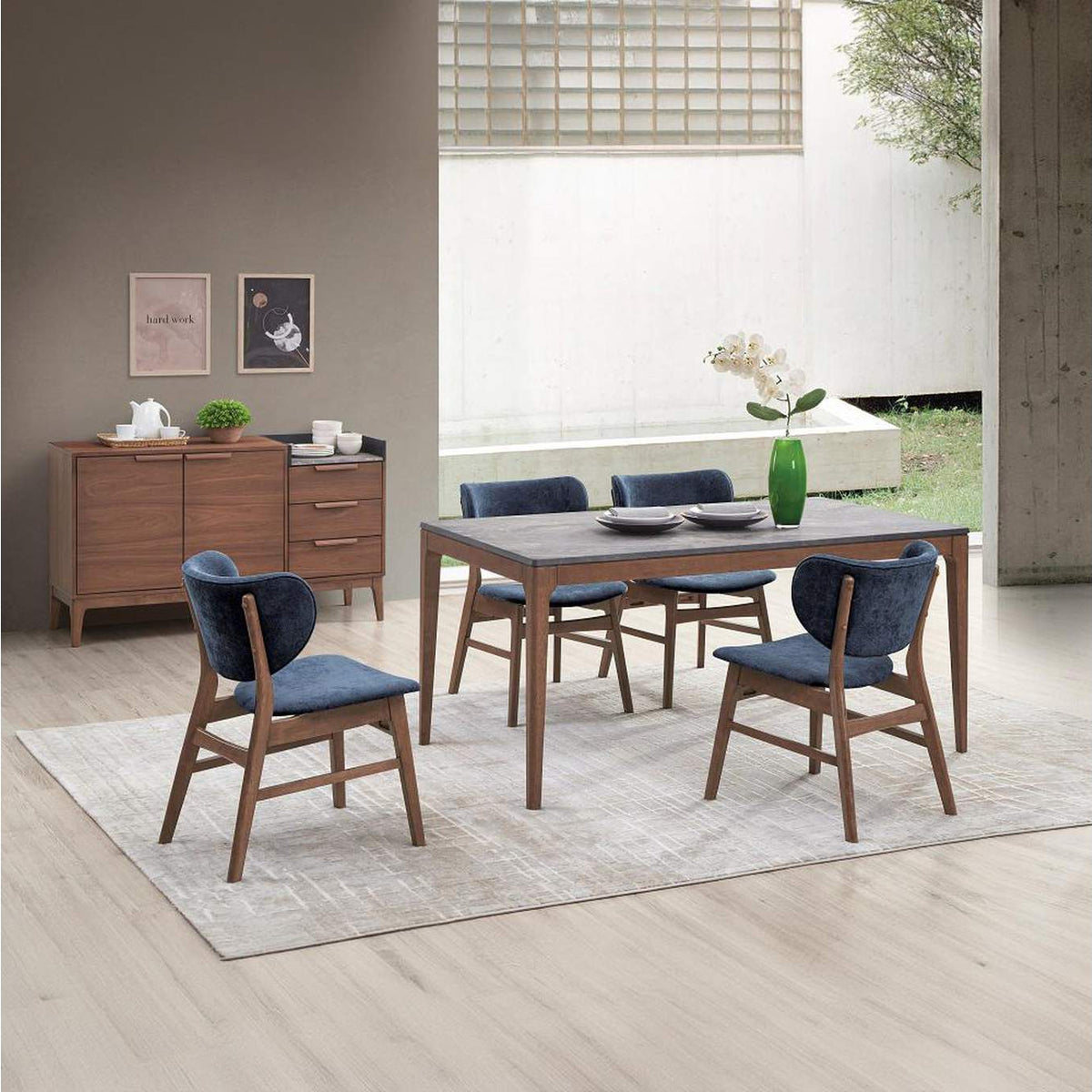 DN02312 Bevis Dining Table