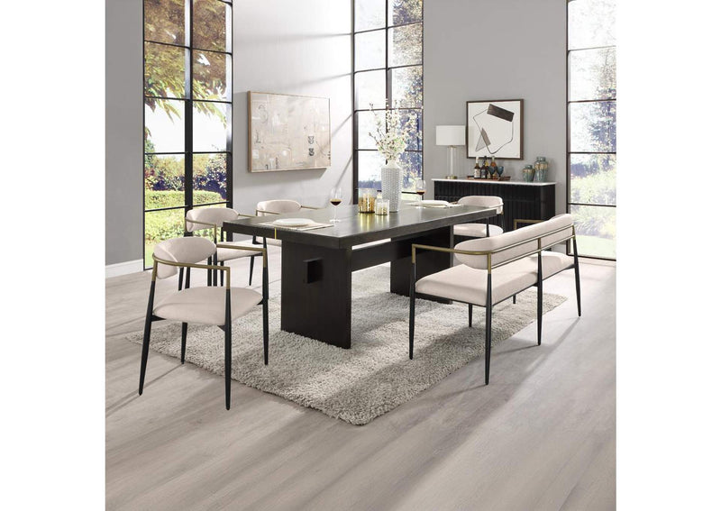DN02695 Jaramillo Dining Table