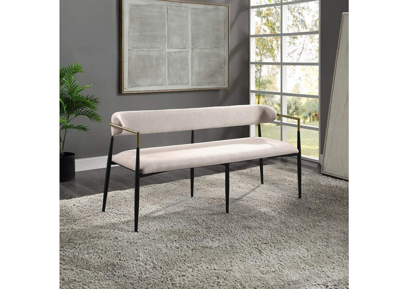 DN02698 Jaramillo Bench