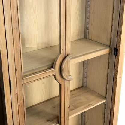 Cordova Vitrine