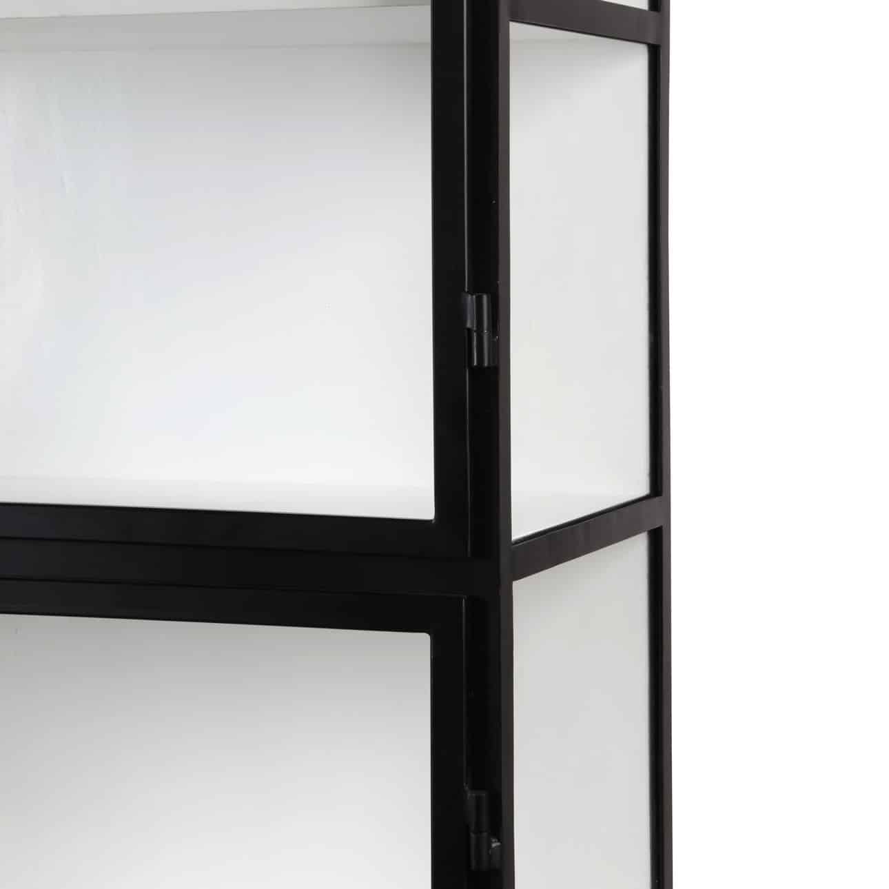 Johannes Cabinet