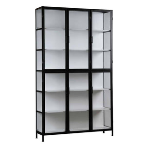 Johannes Cabinet